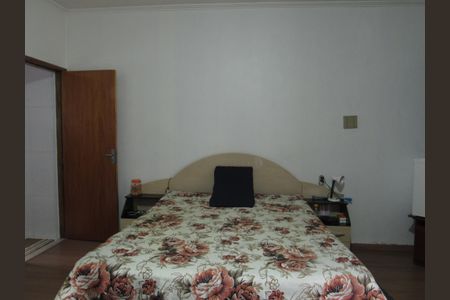 Casa à venda com 220m², 3 quartos e 2 vagasSuíte Principal