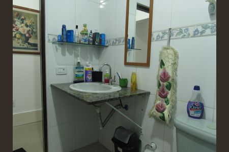 Casa à venda com 220m², 3 quartos e 2 vagasBanheiro Social 1