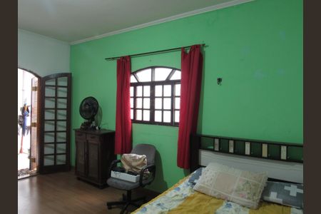 Casa à venda com 220m², 3 quartos e 2 vagasQuarto 1