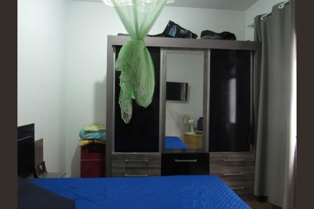 Casa à venda com 220m², 3 quartos e 2 vagasQuarto 2