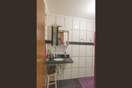 Casa à venda com 130m², 3 quartos e 3 vagasBanheiro da Suíte