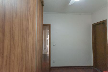 Casa à venda com 130m², 3 quartos e 3 vagasSuíte