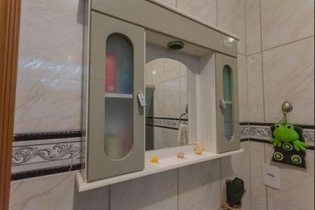 Casa à venda com 130m², 3 quartos e 3 vagasBanheiro Social