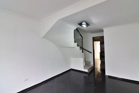 Casa de condomínio para alugar com 117m², 3 quartos e 2 vagasSala