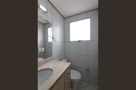 Casa de condomínio para alugar com 117m², 3 quartos e 2 vagasSuíte Banheiro