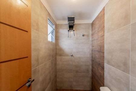 Casa à venda com 115m², 3 quartos e 2 vagas Casa à venda com 115m², 3 quartos e 2 vagasBanheiro de serviço