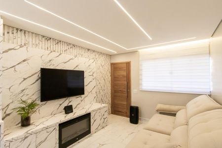 Casa à venda com 115m², 3 quartos e 2 vagas Casa à venda com 115m², 3 quartos e 2 vagasSala