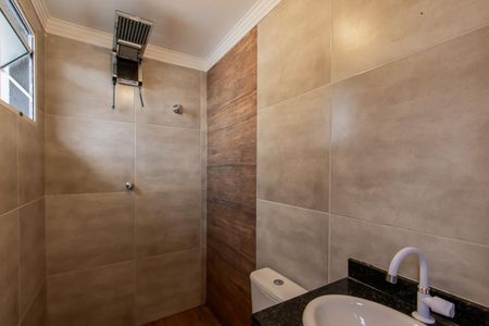 Casa à venda com 115m², 3 quartos e 2 vagas Casa à venda com 115m², 3 quartos e 2 vagasBanheiro de serviço