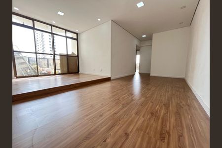 Apartamento à venda com 109m², 3 quartos e 2 vagasFoto 01
