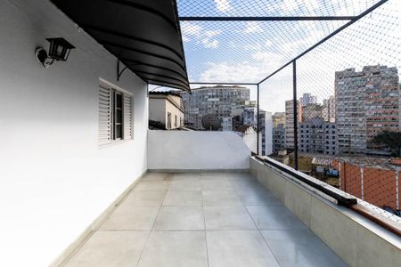 Apartamento para alugar com 100m², 2 quartos e sem vagaVaranda
