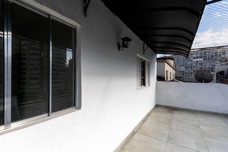 Apartamento para alugar com 100m², 2 quartos e sem vagaVaranda