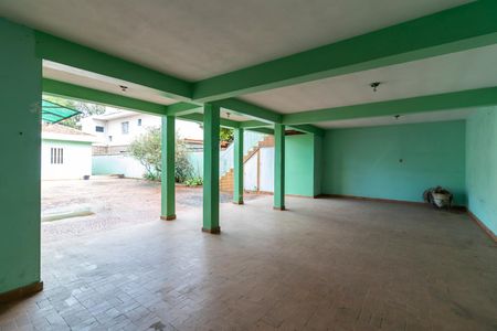 Casa à venda com 400m², 4 quartos e 8 vagasGaragem Coberta