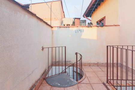 Casa à venda com 182m², 3 quartos e 3 vagas Casa à venda com 182m², 3 quartos e 3 vagasChurrasqueira