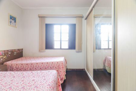 Casa à venda com 182m², 3 quartos e 3 vagas Casa à venda com 182m², 3 quartos e 3 vagasQuarto 1