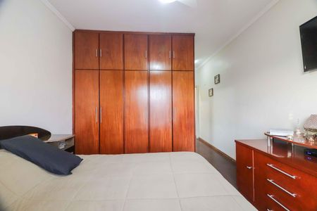 Casa à venda com 182m², 3 quartos e 3 vagas Casa à venda com 182m², 3 quartos e 3 vagasSuíte