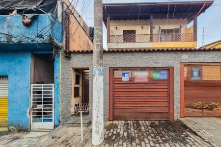 Casa à venda com 182m², 3 quartos e 3 vagas Casa à venda com 182m², 3 quartos e 3 vagasFachada/Placa