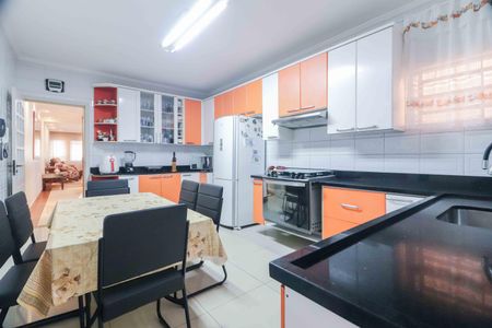 Casa à venda com 182m², 3 quartos e 3 vagas Casa à venda com 182m², 3 quartos e 3 vagasCozinha