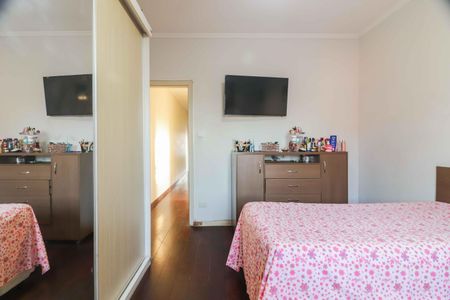 Casa à venda com 182m², 3 quartos e 3 vagas Casa à venda com 182m², 3 quartos e 3 vagasQuarto 1