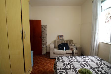 Casa à venda com 100m², 3 quartos e 4 vagasQuarto 2