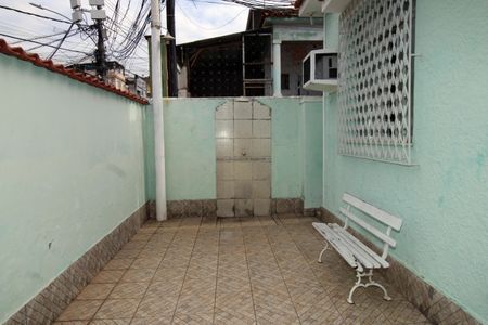 Casa à venda com 100m², 3 quartos e 4 vagasQuintal