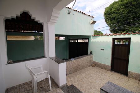 Casa à venda com 100m², 3 quartos e 4 vagasQuintal