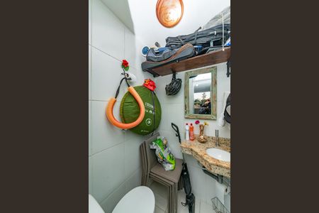 Apartamento à venda com 115m², 2 quartos e 2 vagas Apartamento à venda com 115m², 2 quartos e 2 vagasVaranda gourmet - Lavabo