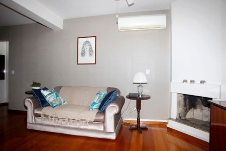 Sala de apartamento à venda com 2 quartos, 107m² em Petrópolis, Porto Alegre