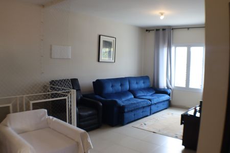 Casa à venda com 360m², 4 quartos e sem vaga Casa à venda com 360m², 4 quartos e sem vagaSala