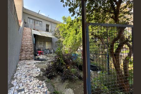 Casa à venda com 360m², 4 quartos e sem vaga Casa à venda com 360m², 4 quartos e sem vagaQuintal