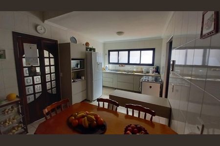 Casa à venda com 298m², 3 quartos e 2 vagasFoto 12