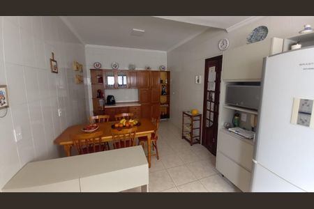 Casa à venda com 298m², 3 quartos e 2 vagasFoto 11