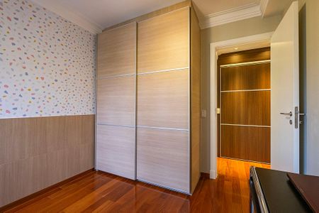 Apartamento à venda com 120m², 3 quartos e 2 vagasQuarto 2