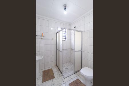 Casa para alugar com 250m², 2 quartos e 2 vagasBanheiro 1