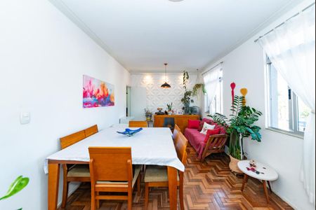 Sala de apartamento à venda com 2 quartos, 52m² em Padre Eustáquio, Belo Horizonte