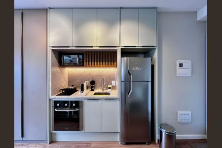 Studio para alugar com 25m², 0 quarto e sem vaga Studio para alugar com 25m², 0 quarto e sem vagaCozinha