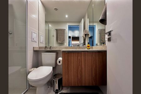 Studio para alugar com 25m², 0 quarto e sem vaga Studio para alugar com 25m², 0 quarto e sem vagaBanheiro