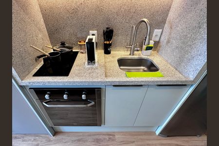 Studio para alugar com 25m², 0 quarto e sem vaga Studio para alugar com 25m², 0 quarto e sem vagaCozinha