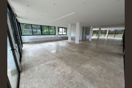 Sala de casa de condomínio para alugar com 4 quartos, 700m² em Jardim Serrano, Nova Lima