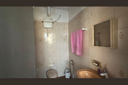 Casa à venda com 278m², 2 quartos e 3 vagasBanheiro 1