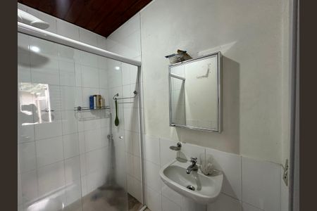 Casa à venda com 278m², 2 quartos e 3 vagasBanheiro 2
