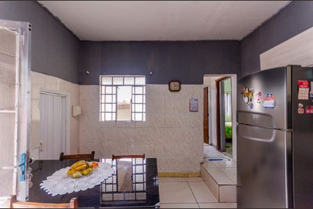 Casa à venda com 94m², 3 quartos e 2 vagas Casa à venda com 94m², 3 quartos e 2 vagasCozinha