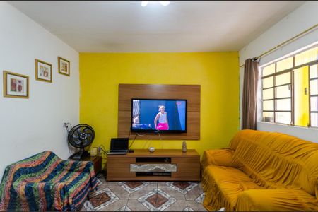 Sala de casa à venda com 3 quartos, 94m² em Jardim Peri, São Paulo