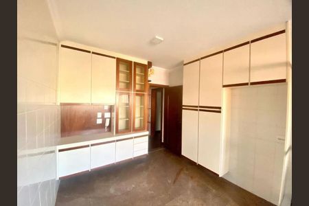 Apartamento à venda com 170m², 4 quartos e 3 vagasFoto 09