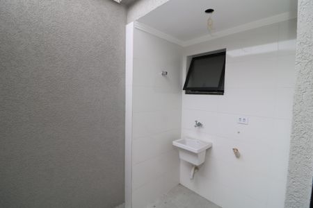 Casa de condomínio à venda com 84m², 2 quartos e 1 vagaÁrea de Serviço