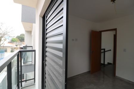 Casa de condomínio à venda com 84m², 2 quartos e 1 vagaVaranda do Quarto