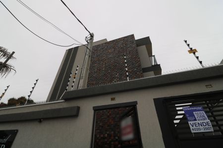 Casa de condomínio à venda com 84m², 2 quartos e 1 vagaFachada//Placa