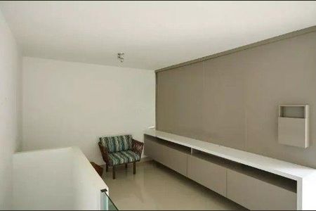 Apartamento à venda com 2 quartos, 140m² em Santo Antônio, Belo Horizonte