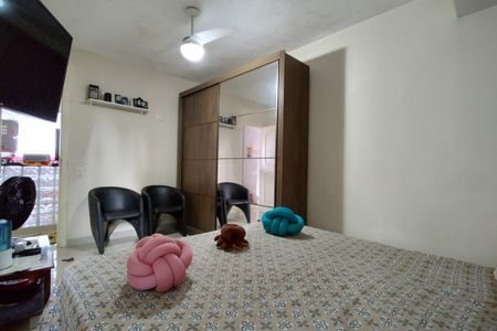 Casa à venda com 400m², 5 quartos e 1 vaga Casa à venda com 400m², 5 quartos e 1 vagaQuarto 3 - Suíte