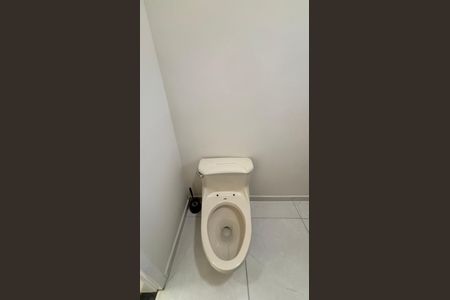 Casa de condomínio à venda com 80m², 2 quartos e 3 vagasBanheiro