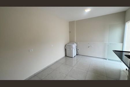 Casa de condomínio à venda com 80m², 2 quartos e 3 vagasCozinha